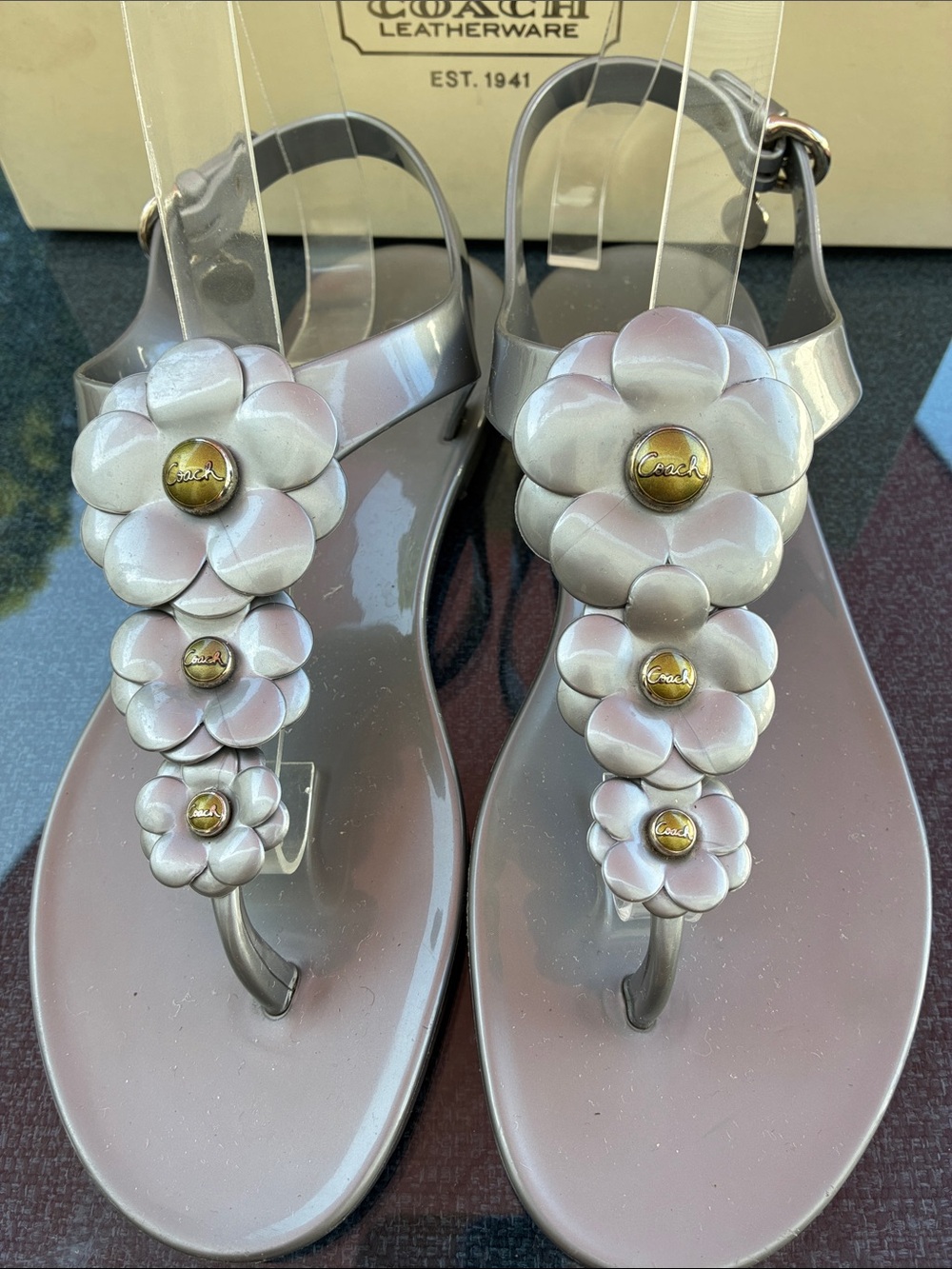 Coach Women's Hayden metallic gels Pearl Pink Floral Jelly Thong Sandals - Picture 2 of 8